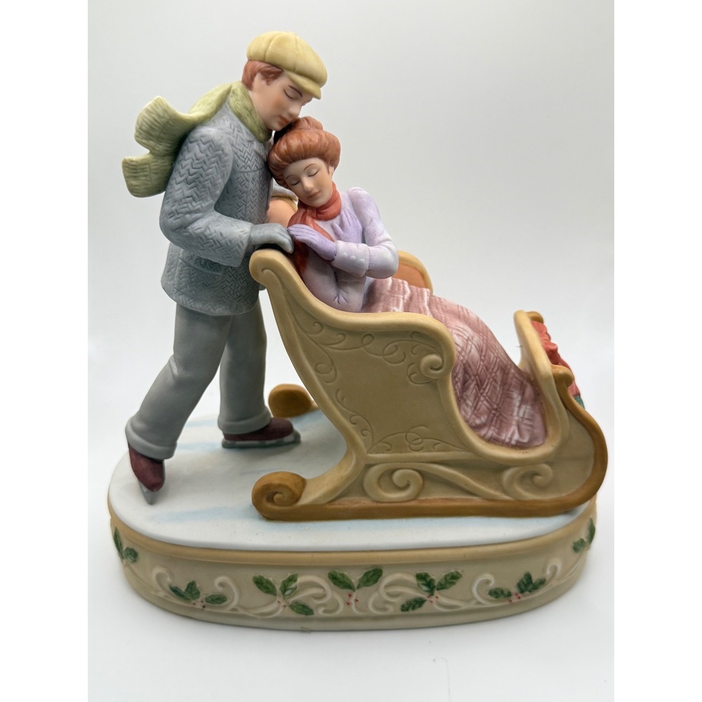 Enesco Treasured Memories Winter Wonderland Musical Figurine Limited Edition